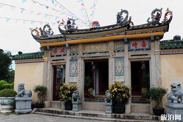 What is the ticket price for Lianhua Peak Scenic Area? Is Lianhua Peak Scenic Area fun